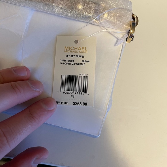 Michael Kors Wallet - Picture 4 of 4